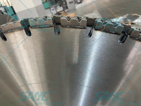 Hoja de sierra de pared de diamante soldada con láser para hormigón del fabricante de China