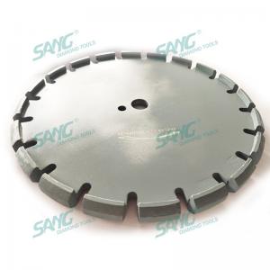 Hoja perseguidora agrietada